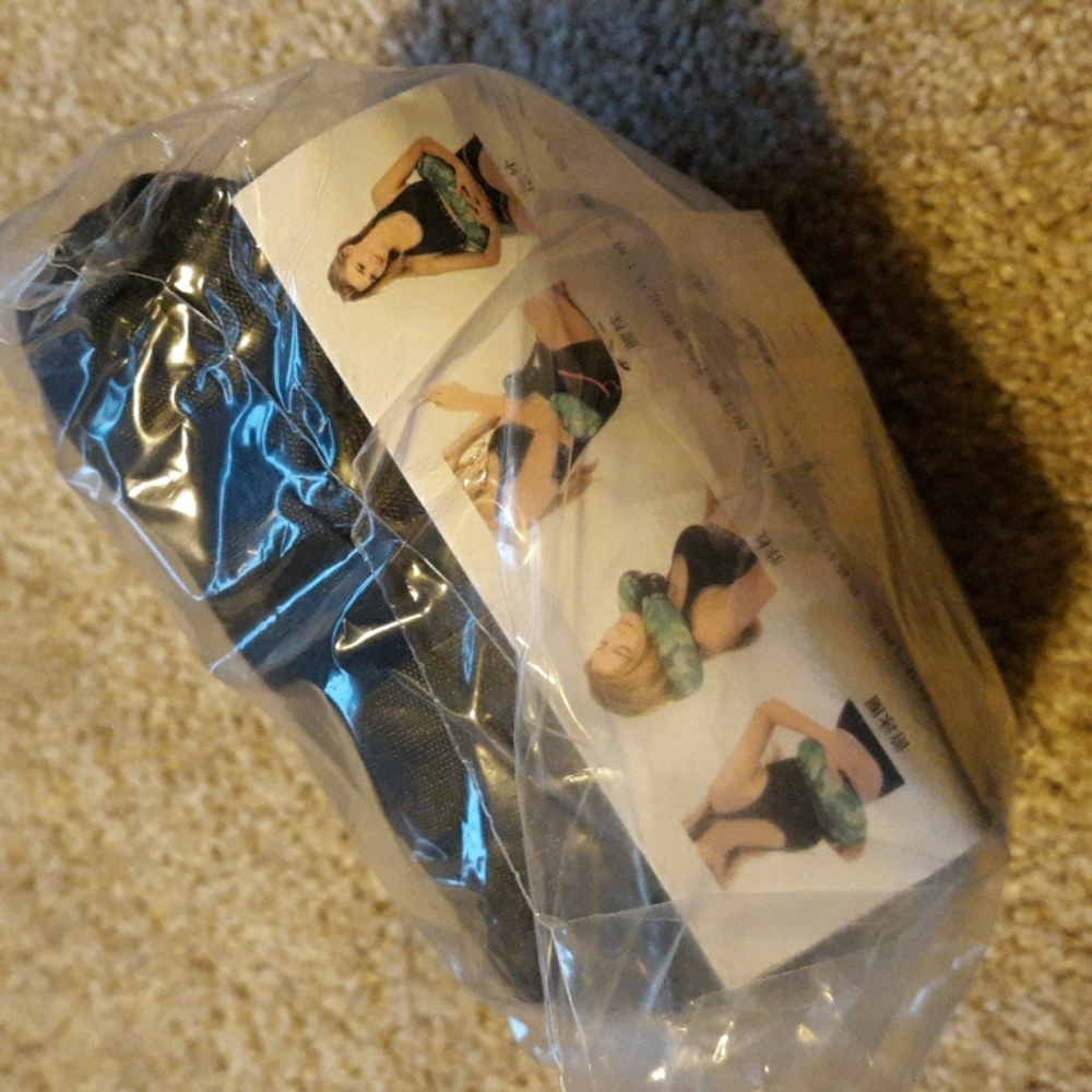 ⭐3/$10⭐ Swim Pillow